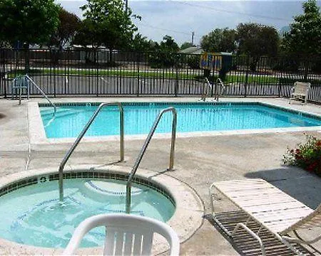Ocean Gateway Inn 